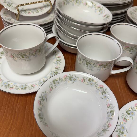 39 pcs Vintage "Forever Spring" by Johann Haviland Bavaria Germany - Picture 7 of 8